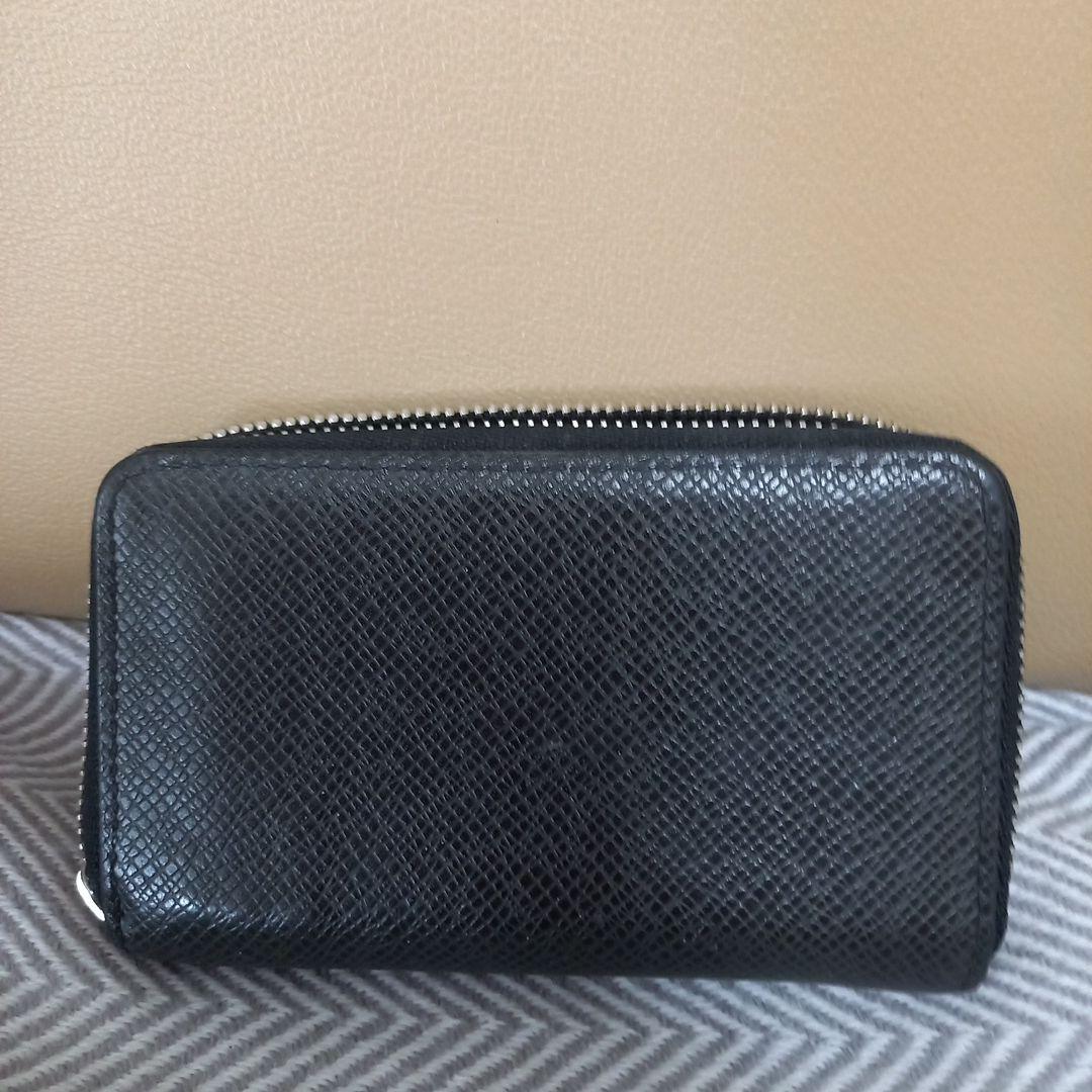 最終値下げ　ルイ・ヴィトン 黒型押しレザーケース