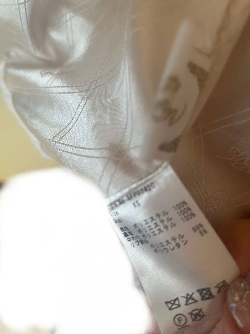 ミシェルマカロン フード付きホワイトダウンジャケット