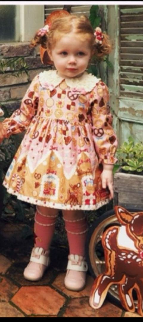 Shirley Temple お菓子の家　ジャーマン　ワンピース90