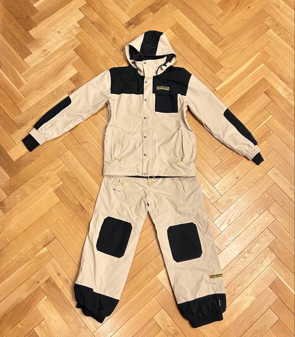 VOLCOM LONGO GORETEXスノーウェア M 24モデル