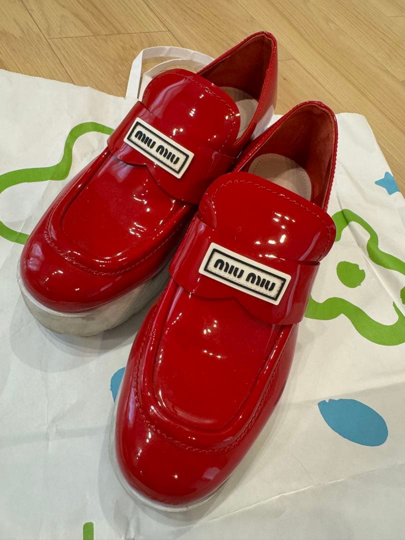 miumiu ローファー RED【あやぽにょ様】