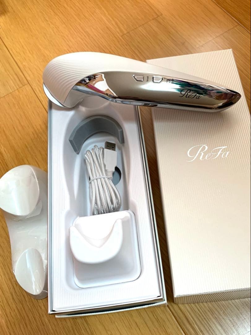 ReFa BEAUTECH RAISE （リファ ビューテックレイズ） ホワイト