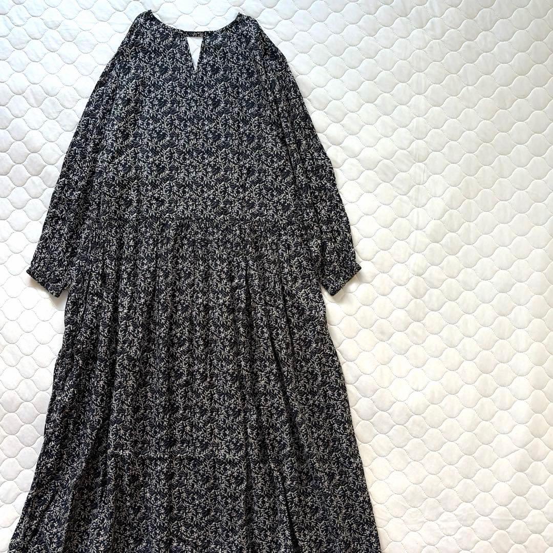 【24SS美品】BEARDSLEY プリントギャザーワンピース　ブラック