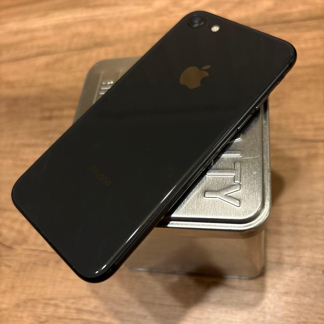 Apple iPhone 8 SIMフリー 64G バッテリー85%