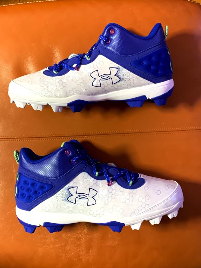 新品2026年USA国内限定発売アンダーアーマー野球ハーパー8MidRm30cm