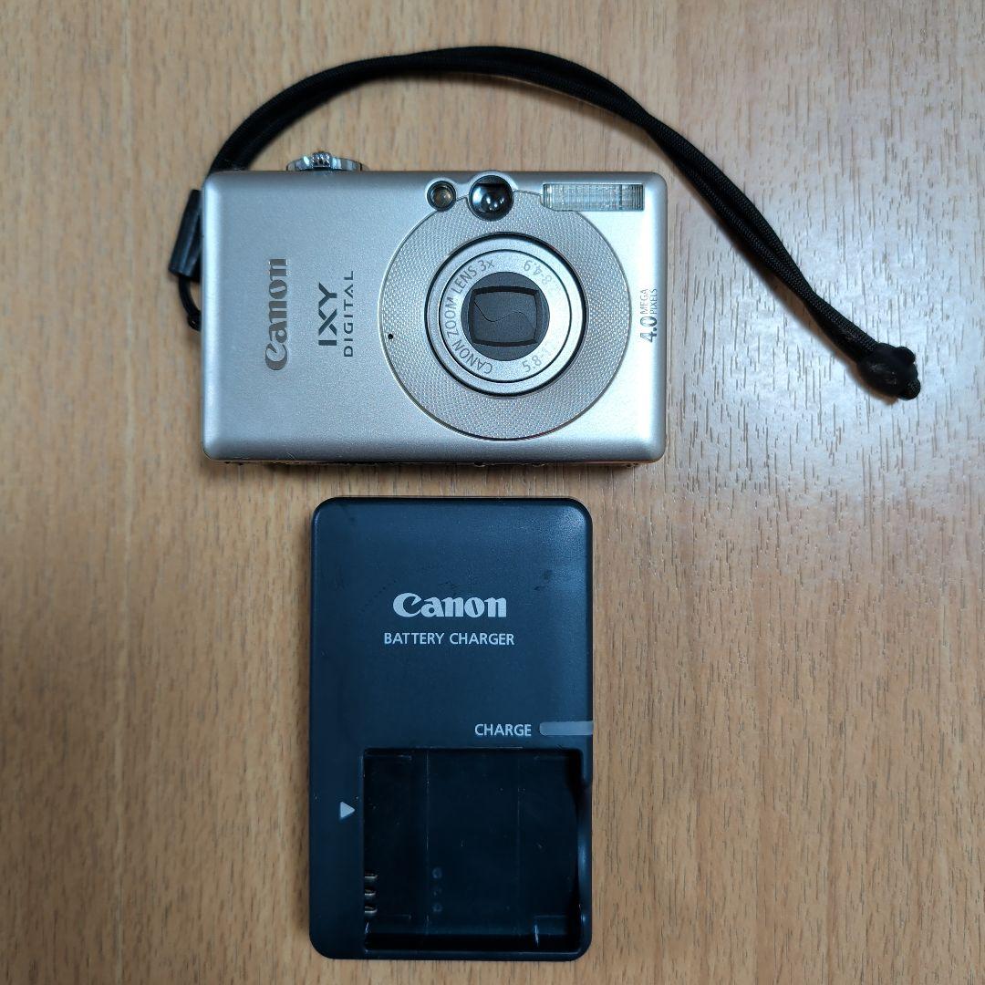 Canon IXY DIGITAL 50 シルバー 本体と充電器
