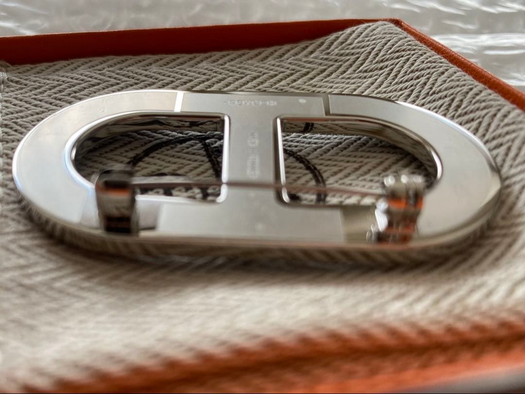 エルメス　ブローチ　シェーヌダンクル　黒　シルバー　エプソン　バッチ　新品本物