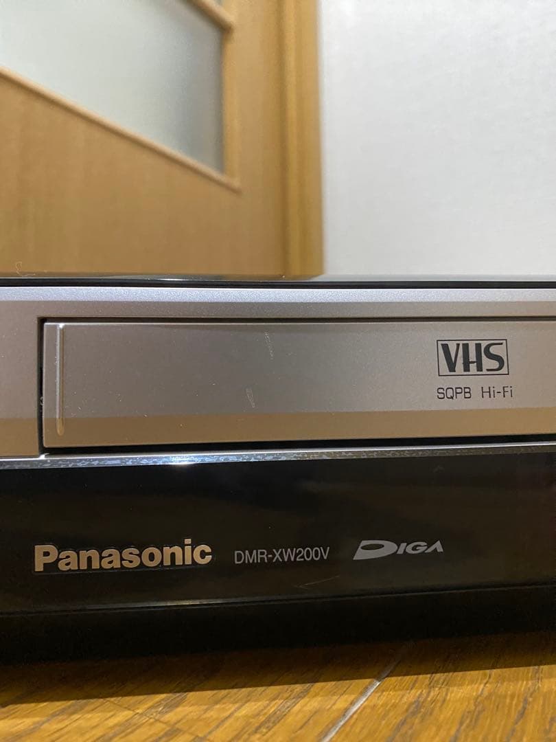 DVDレコーダー VHSビデオ一体型 Panasonic DMR-XW200V