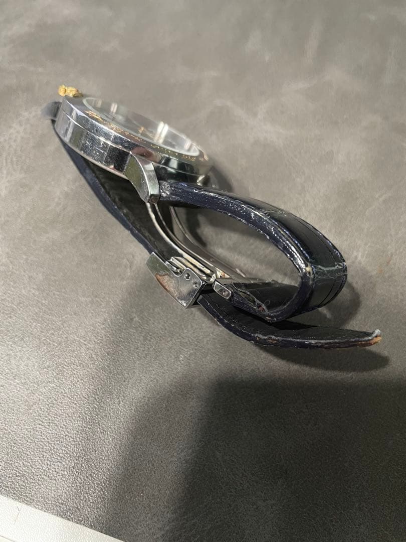 Vivienn Westwood 時計　kiss me twice