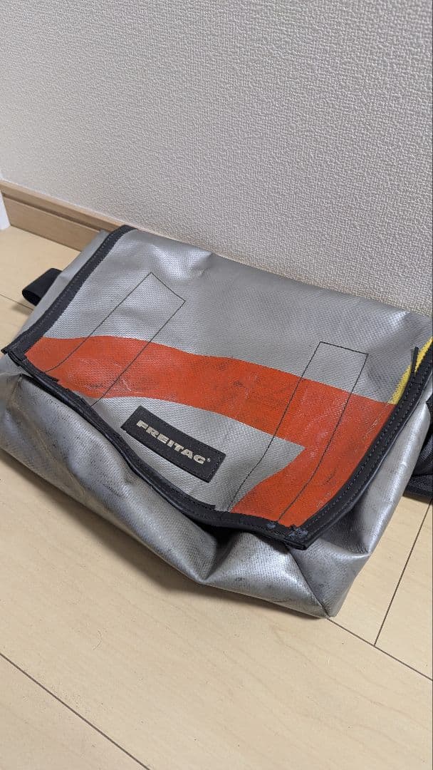 FREITAG G5.1メッセンジャーバッグ グレー/オレンジ 中型