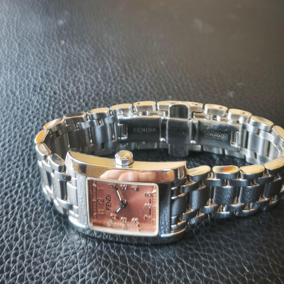 FENDI フェンディ 7000L オロロジ 腕時計 電池交換済 クォーツ 稼働