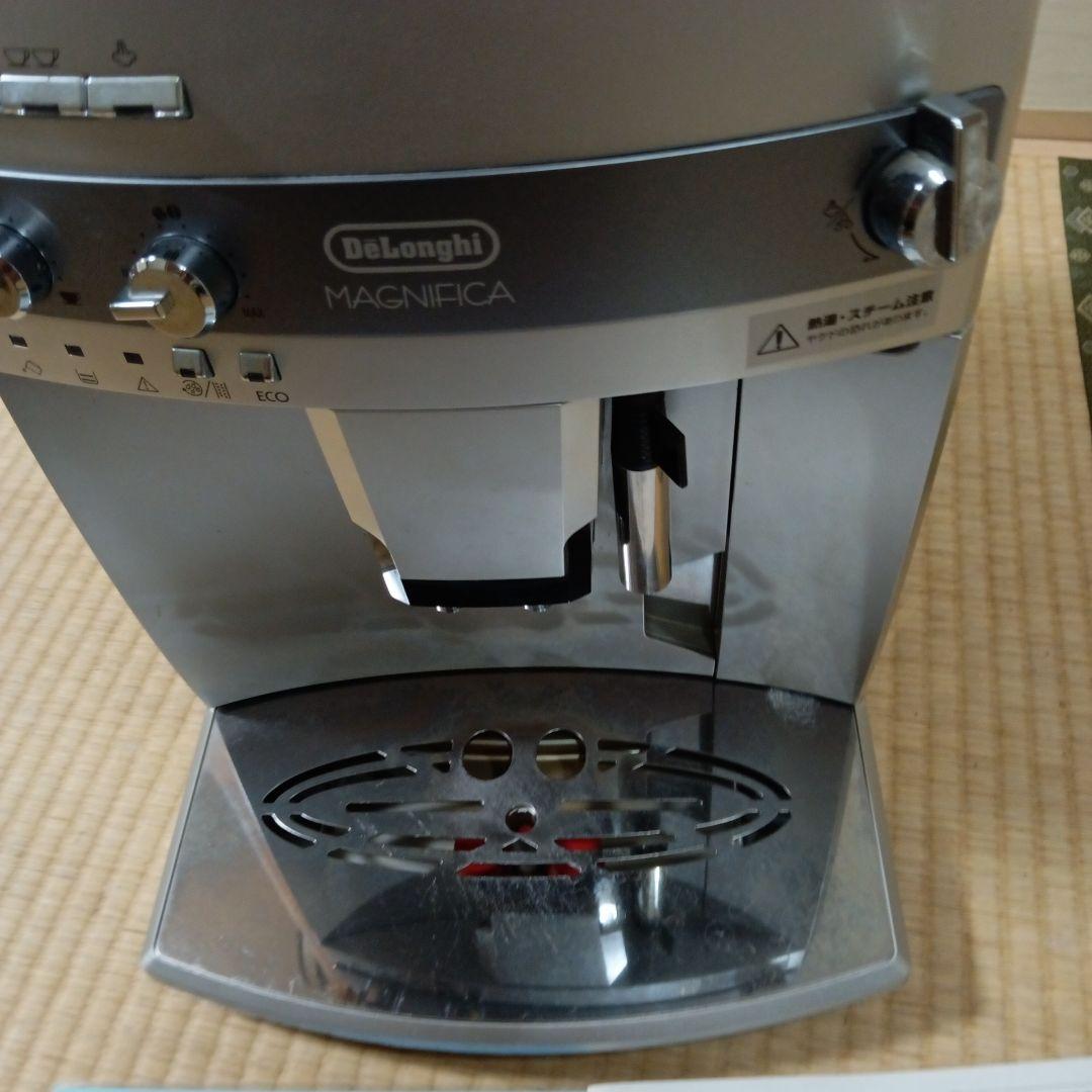 70.デロンギ　マグニフィカ　全自動エスプレッソマシン