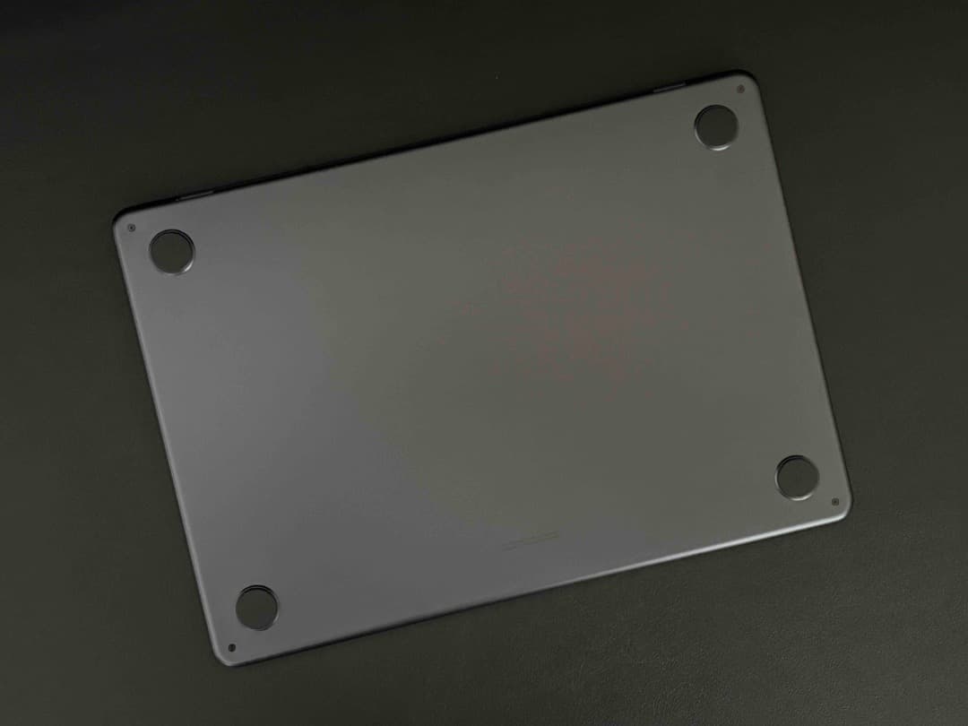 【美品】MacBook Air （M2, 2022）13.6㌅ 元箱 人気色