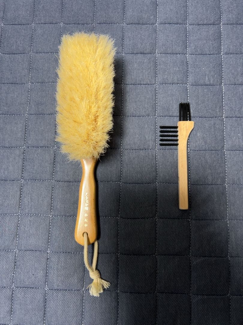 カシミアブラシ　高級洋服のお手入れに最適