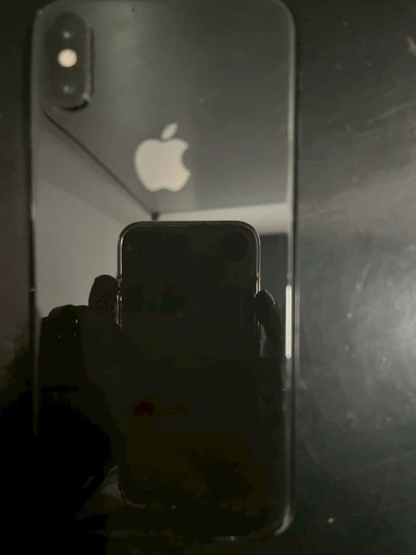 Apple iPhone Xs 本体 256GB 画面傷あり SIMフリー