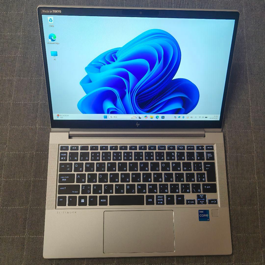 2023年7月 日本製 美品 HP 爆速 13世代i7 32GB 新品512GB