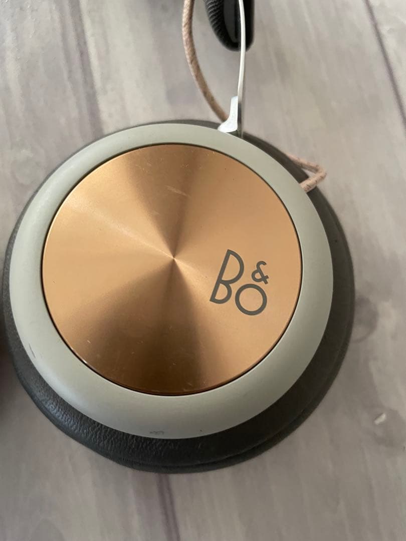 B&O ワイヤレスヘッドホン グレー・ゴールド