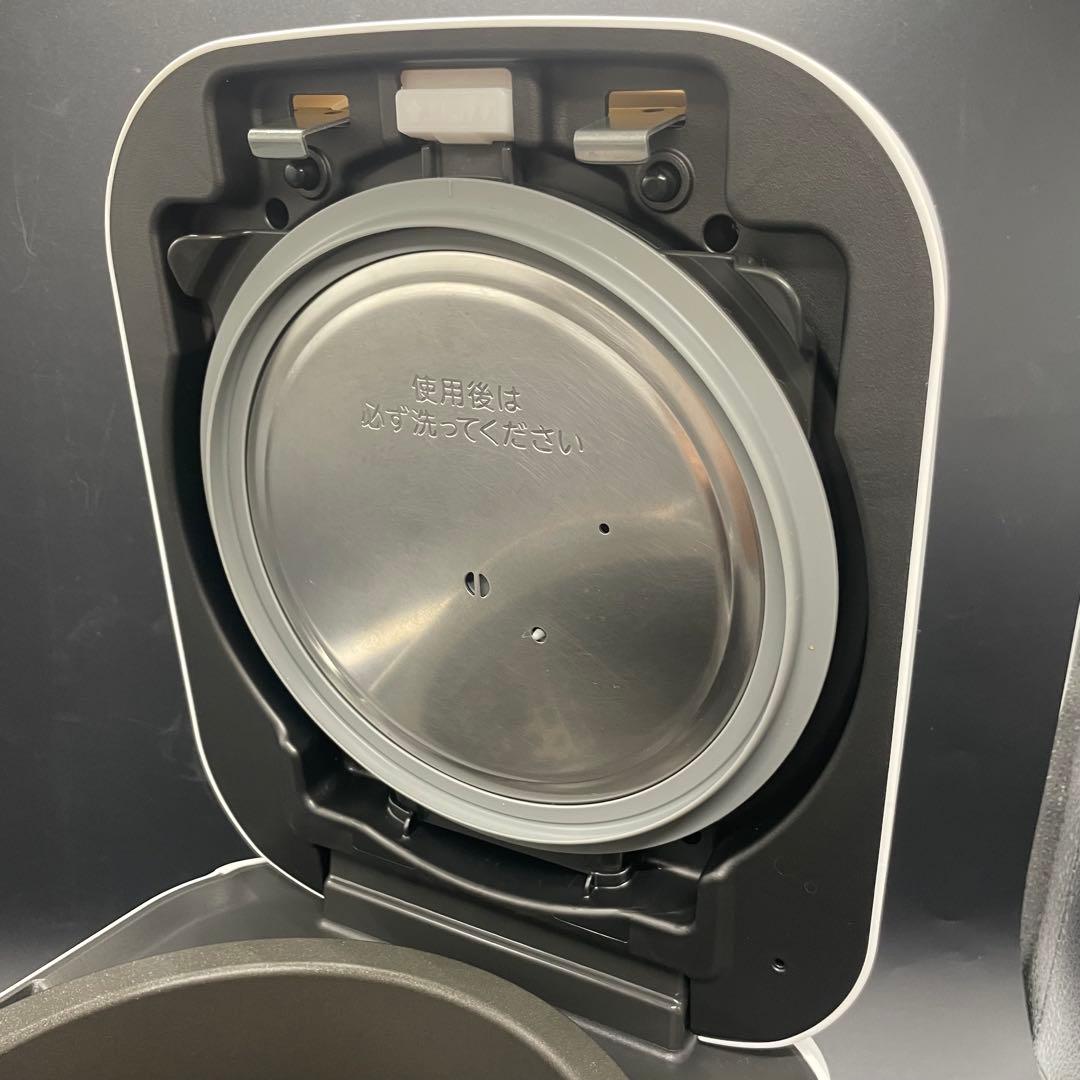 ◯東芝 真空圧力IH炊飯ジャー 5.5合炊き 2025年製 ホワイト