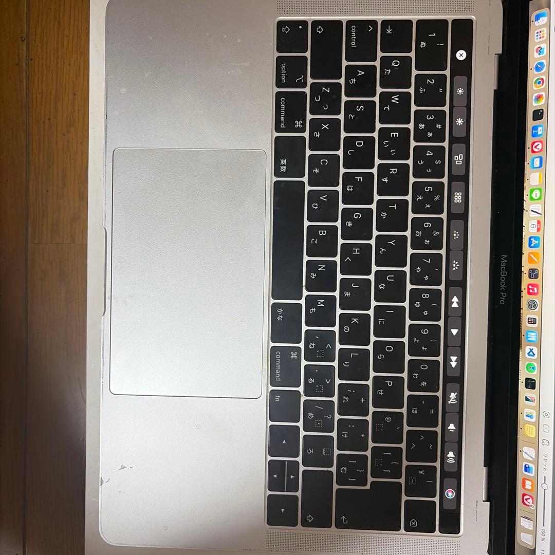 MacBook Pro 2018 13インチ 256GB シルバー 本体