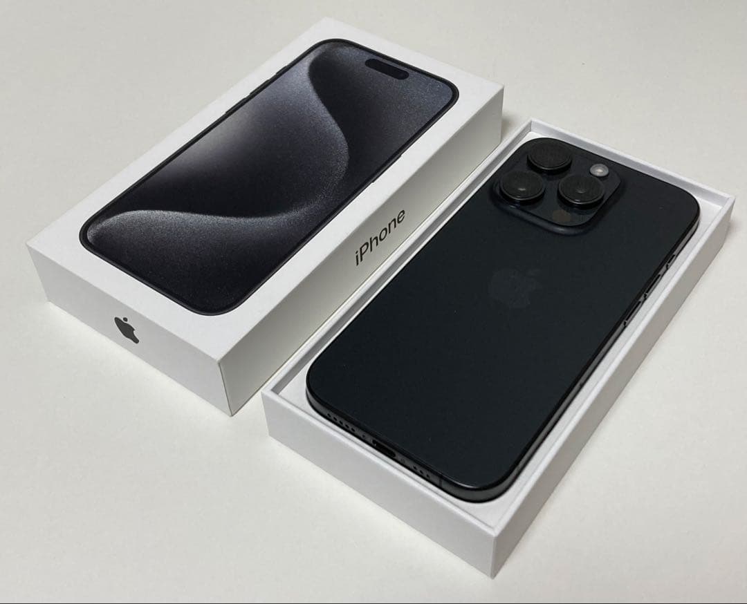 iPhone 15 pro 128GB SIMフリー　ブラックチタニウム