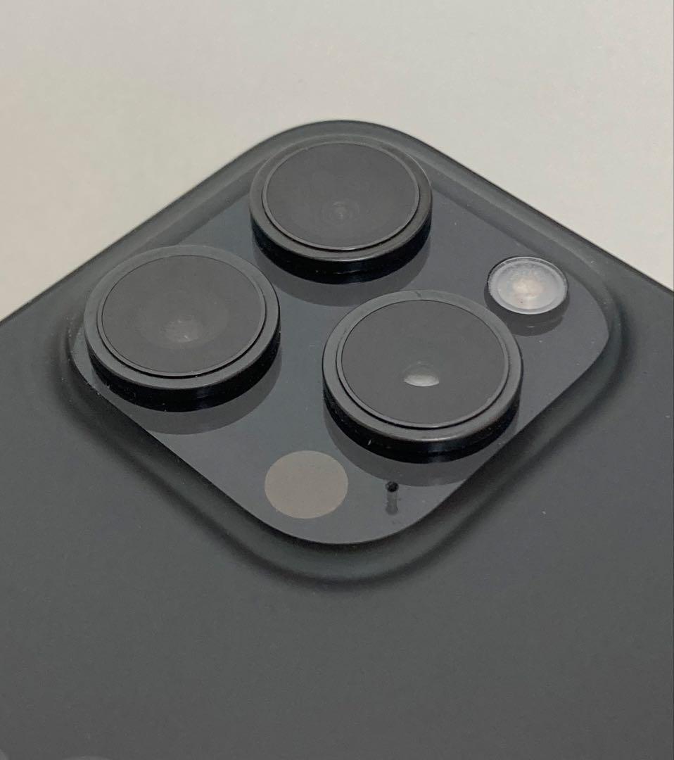 iPhone 15 pro 128GB SIMフリー　ブラックチタニウム