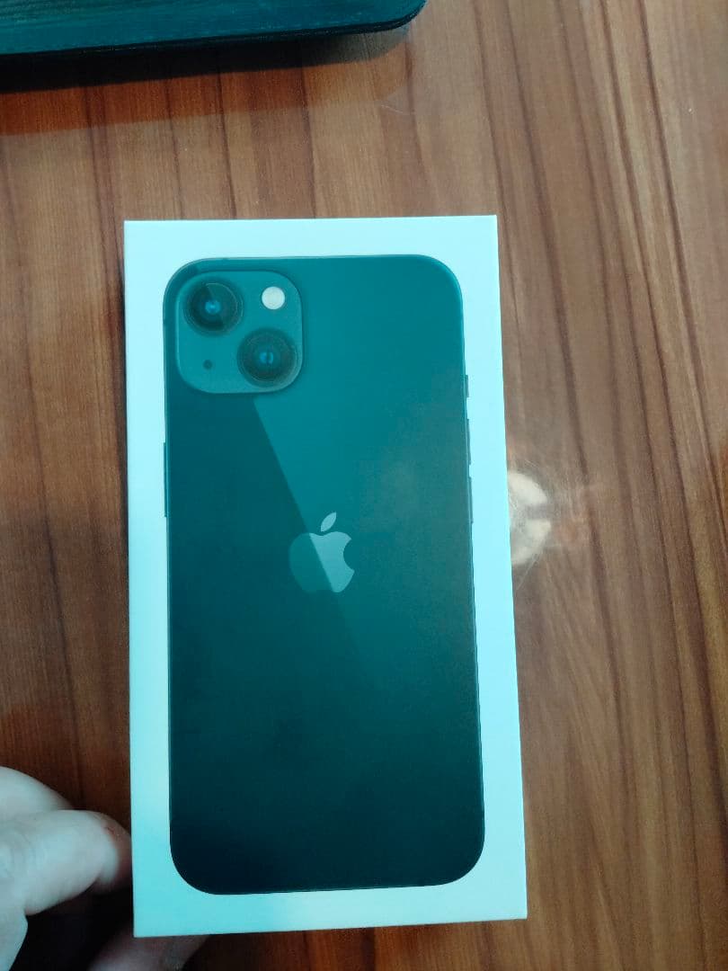 iPhone 13 スターライト 128 GB SIMフリー