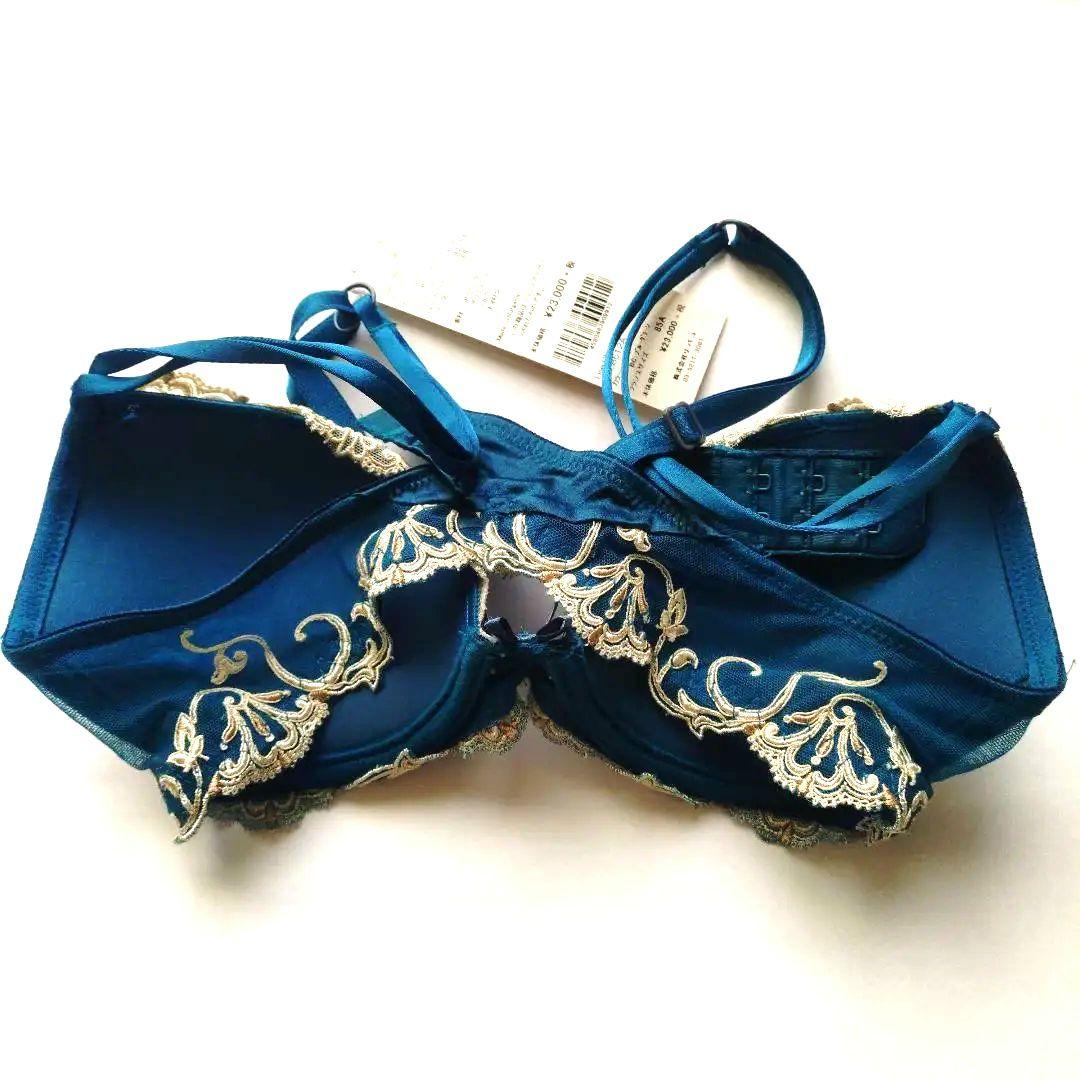 下着・アンダーウェア LISE CHARMEL