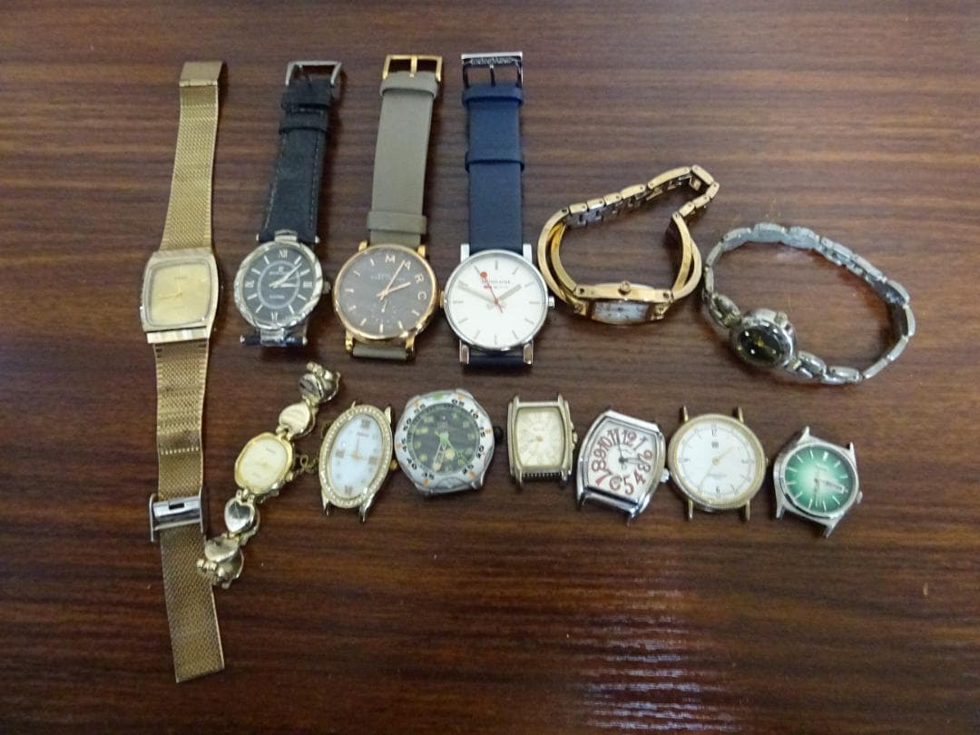 ア*ラ様 奈021 時計 13点 まとめ売り セイコー ジバンシイ ラドー