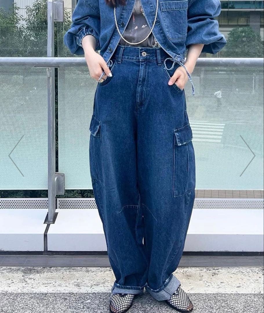 【完売品】Johnbull カーヴィーカーゴデニム　インディゴブルー　M