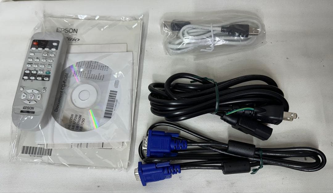 EPSON EB-1750 プロジェクター本体