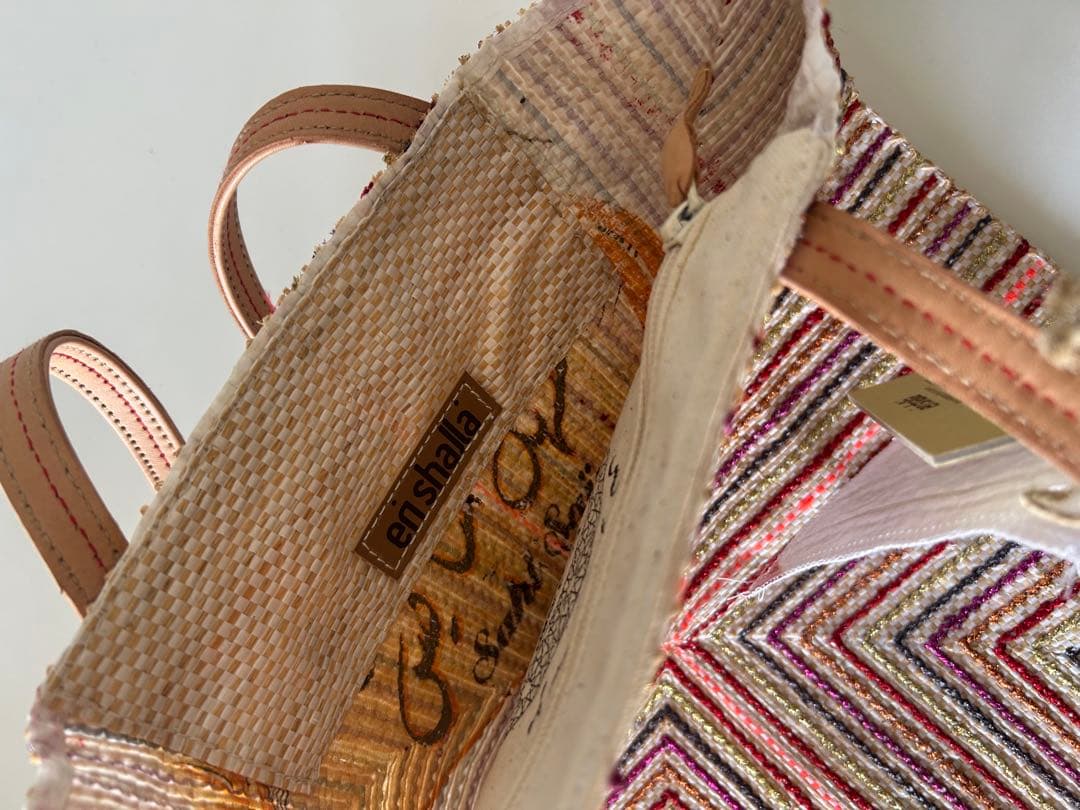 新品未使用エンシャラen shallaモロッコ製ハンドメイドトートバッグ/赤系