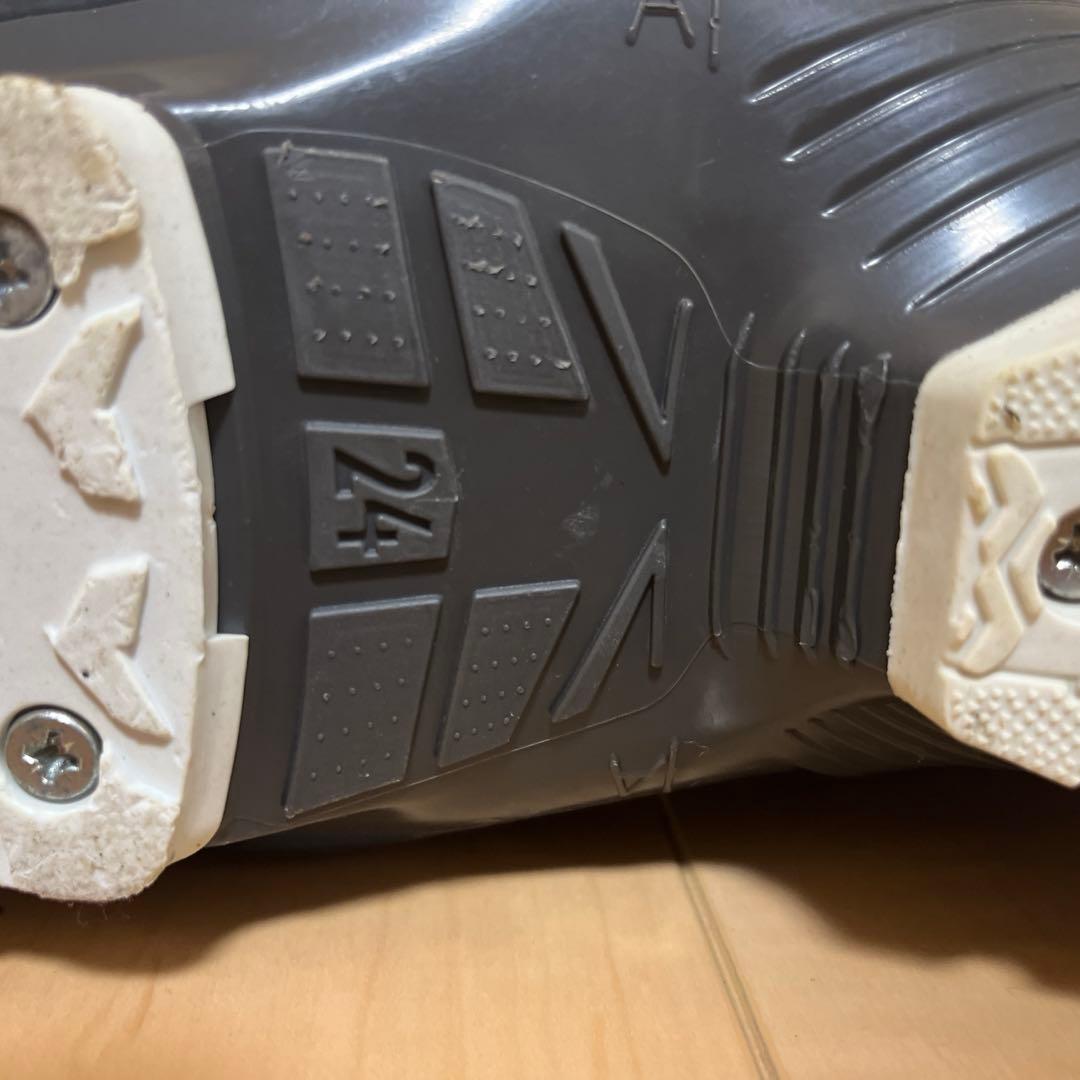 Salomon 24cm 女性用スキーブーツ