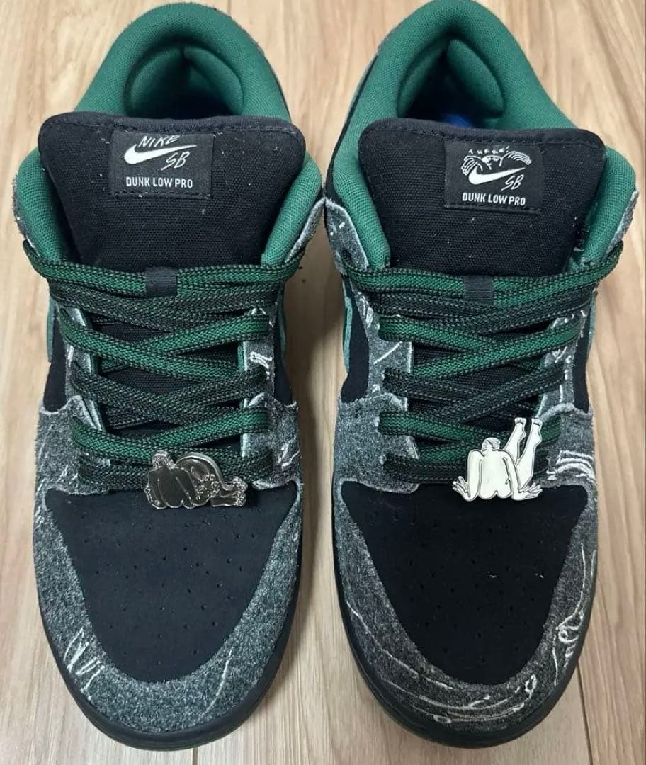 新品未使用There Skateboards × Nike SBDunk Low