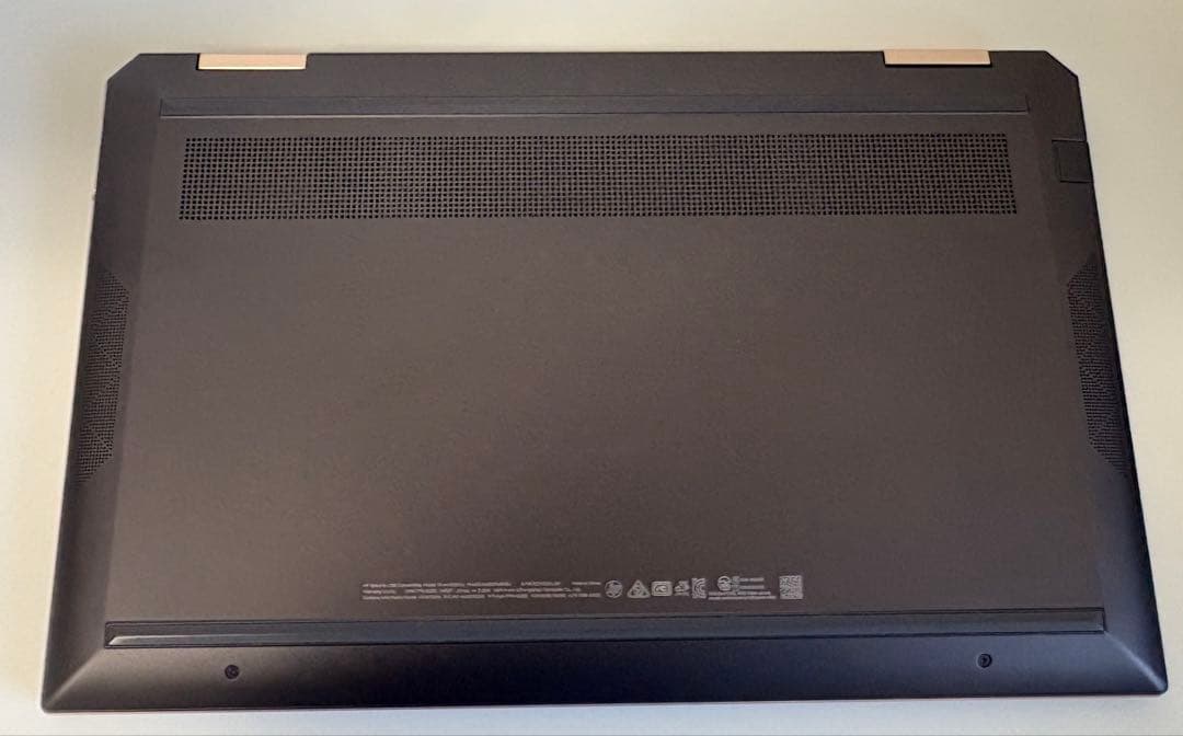 HP Spectre x360 2-in-1 コンバーチブル（360°回転）