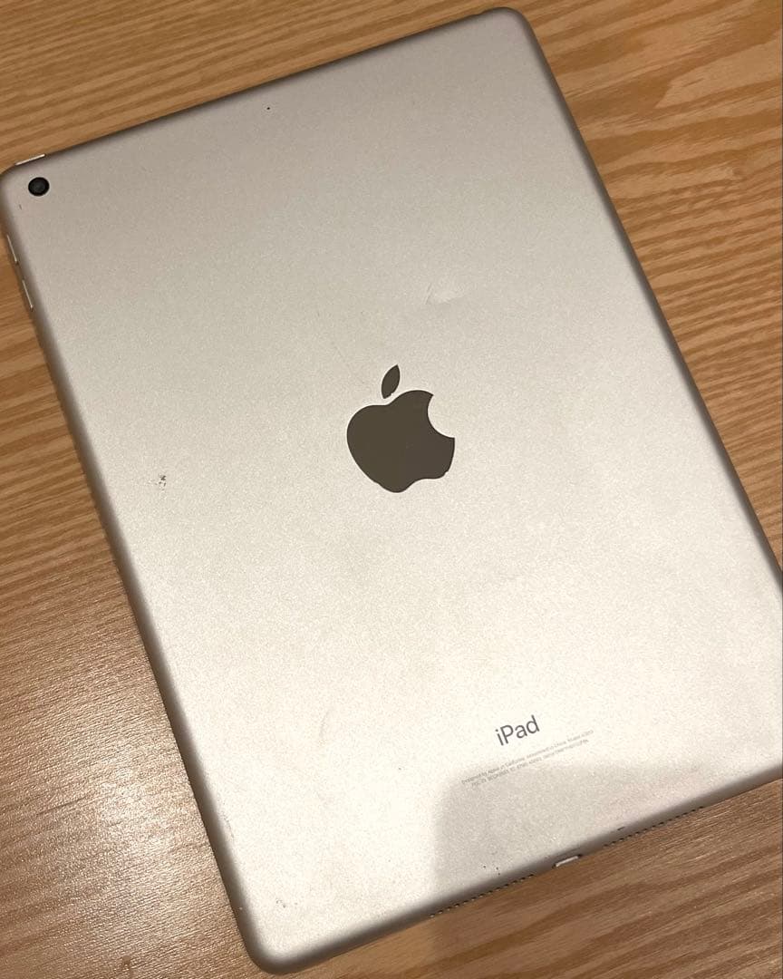 【純正】iPad 第6世代　シルバー　32GB
