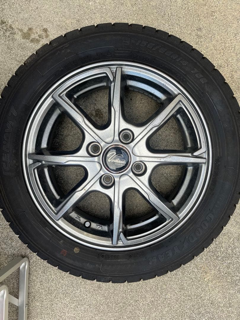 スタッドレスタイヤ・ホイールセット 155/63R14 75Q 4本セット