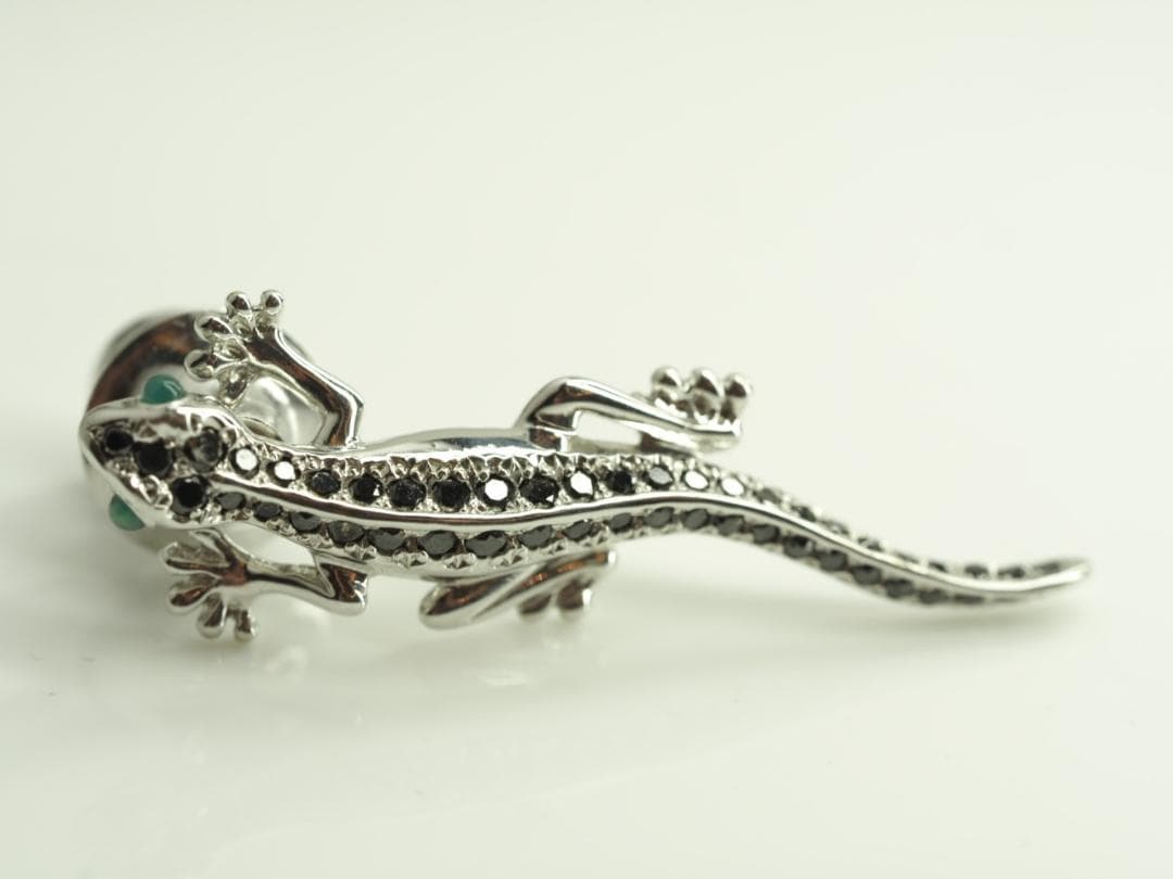 とかげモチーフ天然ブラックダイヤモンドブローチ　K18WG D0.39ct