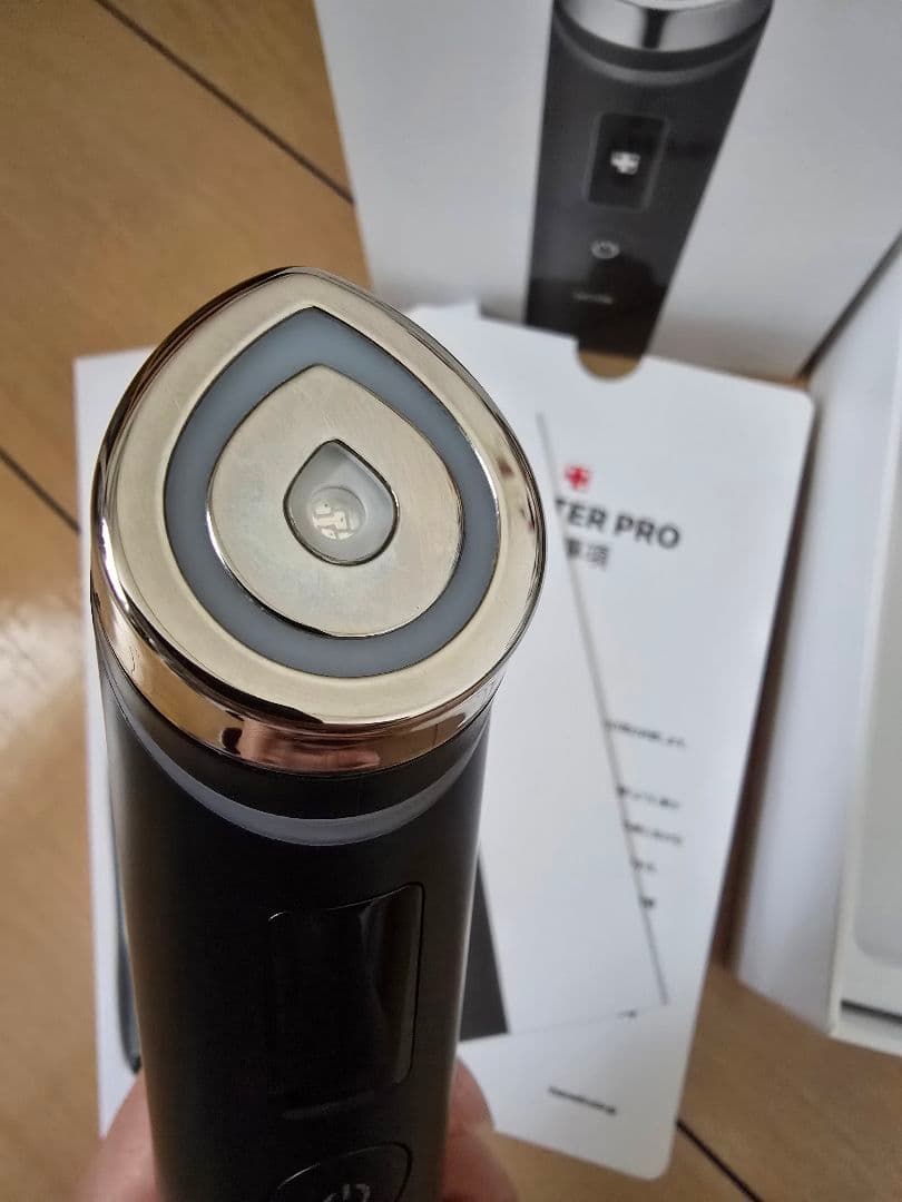 もな様☆美品☆メディキューブ☆ AGE-R BOOSTER PRO 美顔器