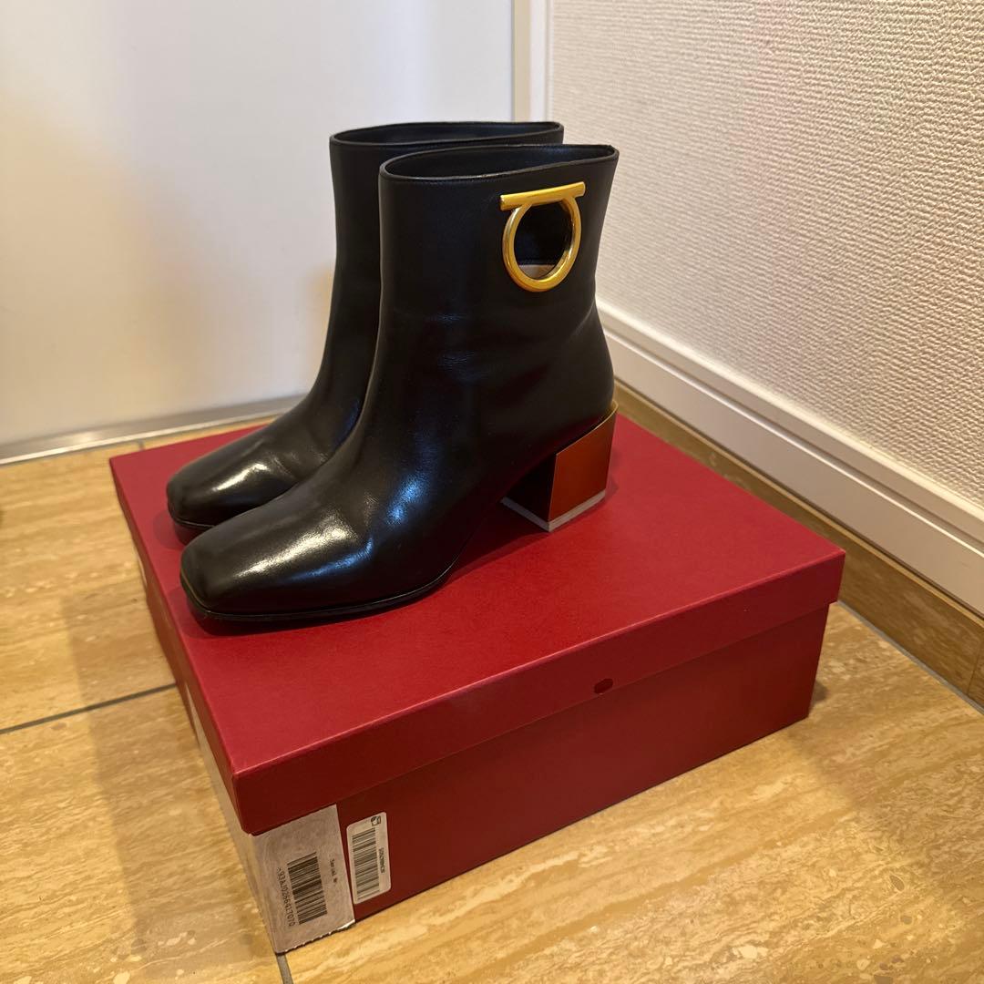 Salvatore Ferragamo ALBIANO ブーツ 5cmヒール