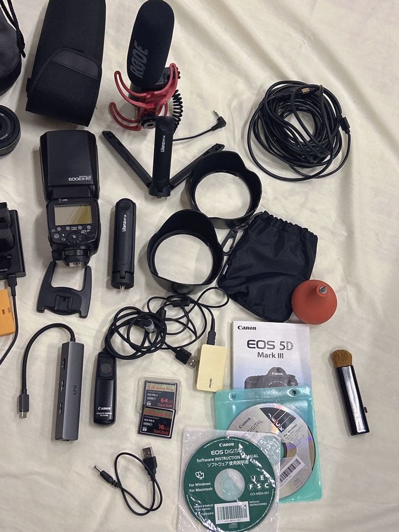 Canon EOS 5D Mark III + レンズ2本 + アクセサリー