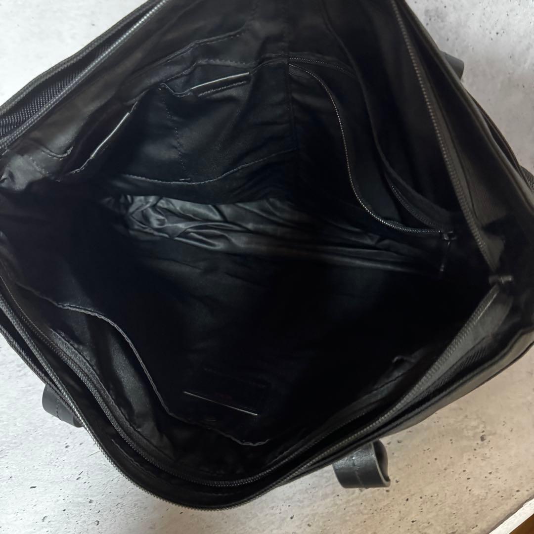 TUMI Alpha Ballistic コンパニオントートバッグ ブラック