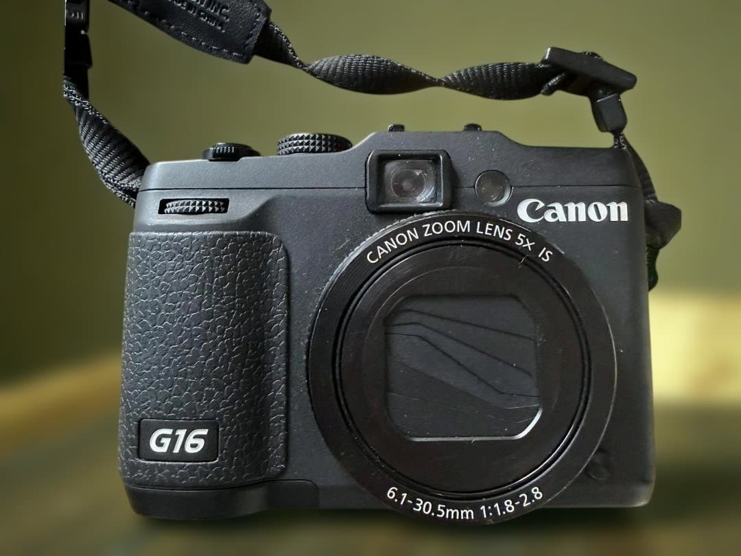【極美品・箱説付】Canon PowerShot G16 付属品完備／希少な名機