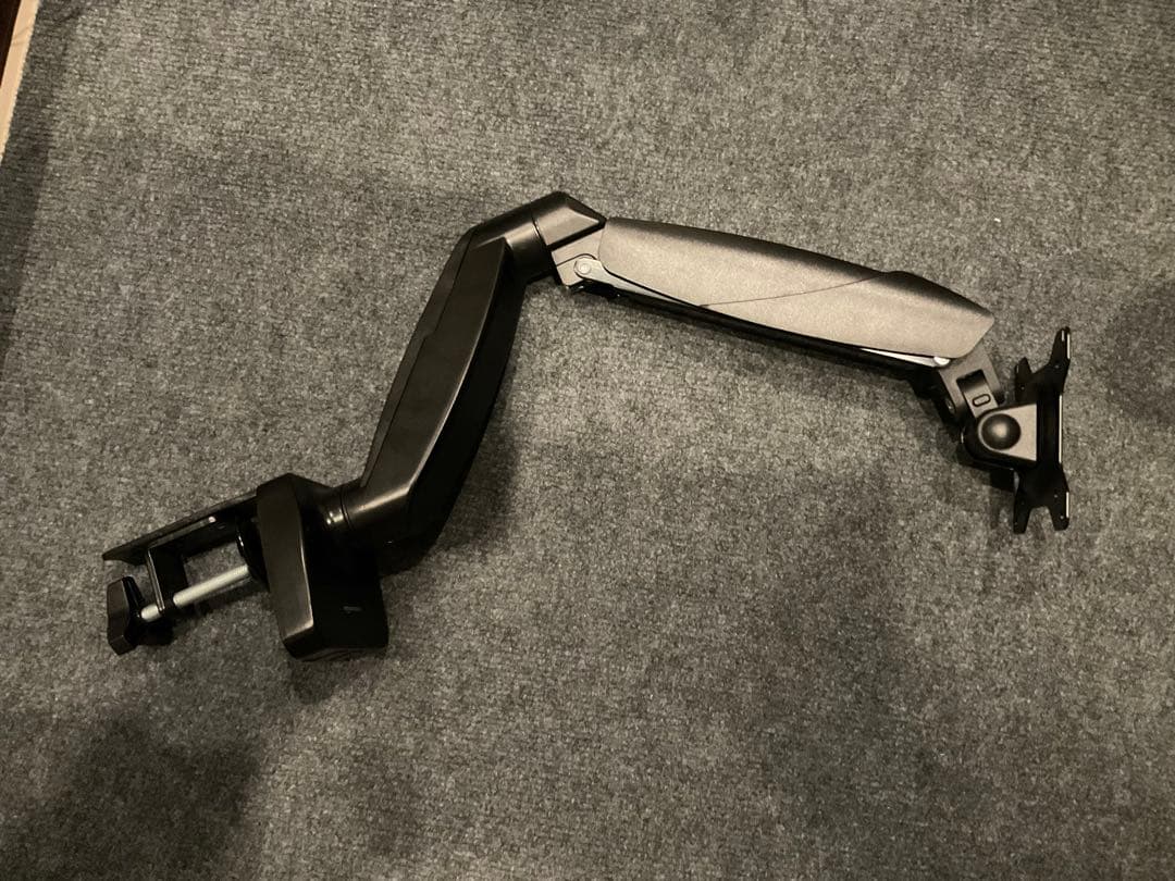 ZOWIE XL2411K ゲーミングモニター/ 24インチ