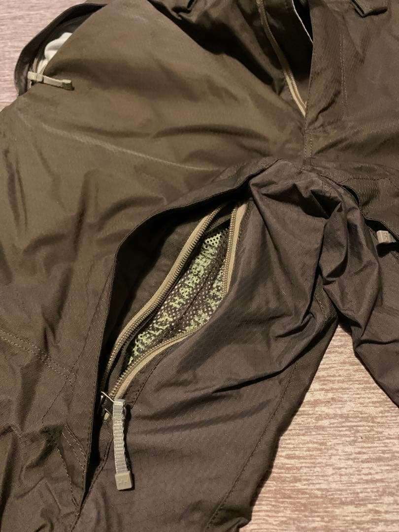 少々難あり　ヘリーハンセン　スキー　スノボ　ウエア　M