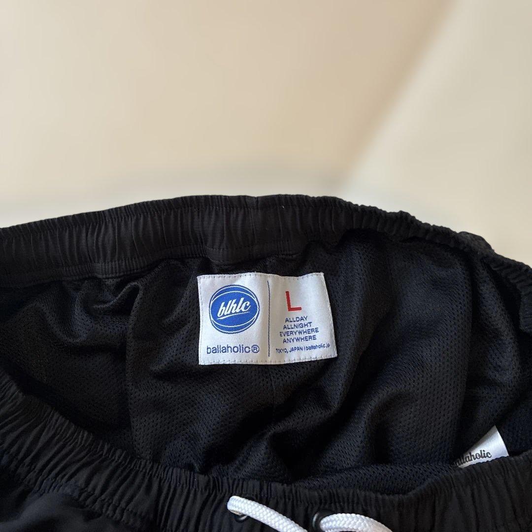 カラフルストライプ ブラックジャージパンツ