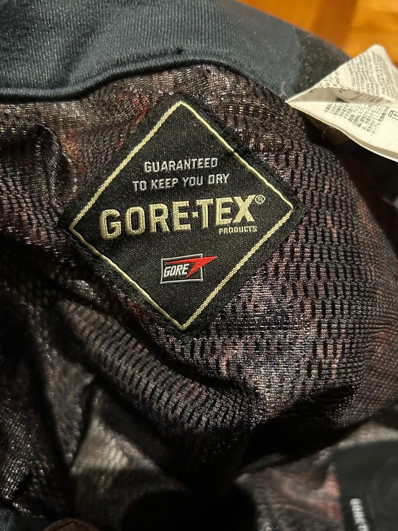 VOLCOM GORE-TEX 迷彩 スノーボードパンツ