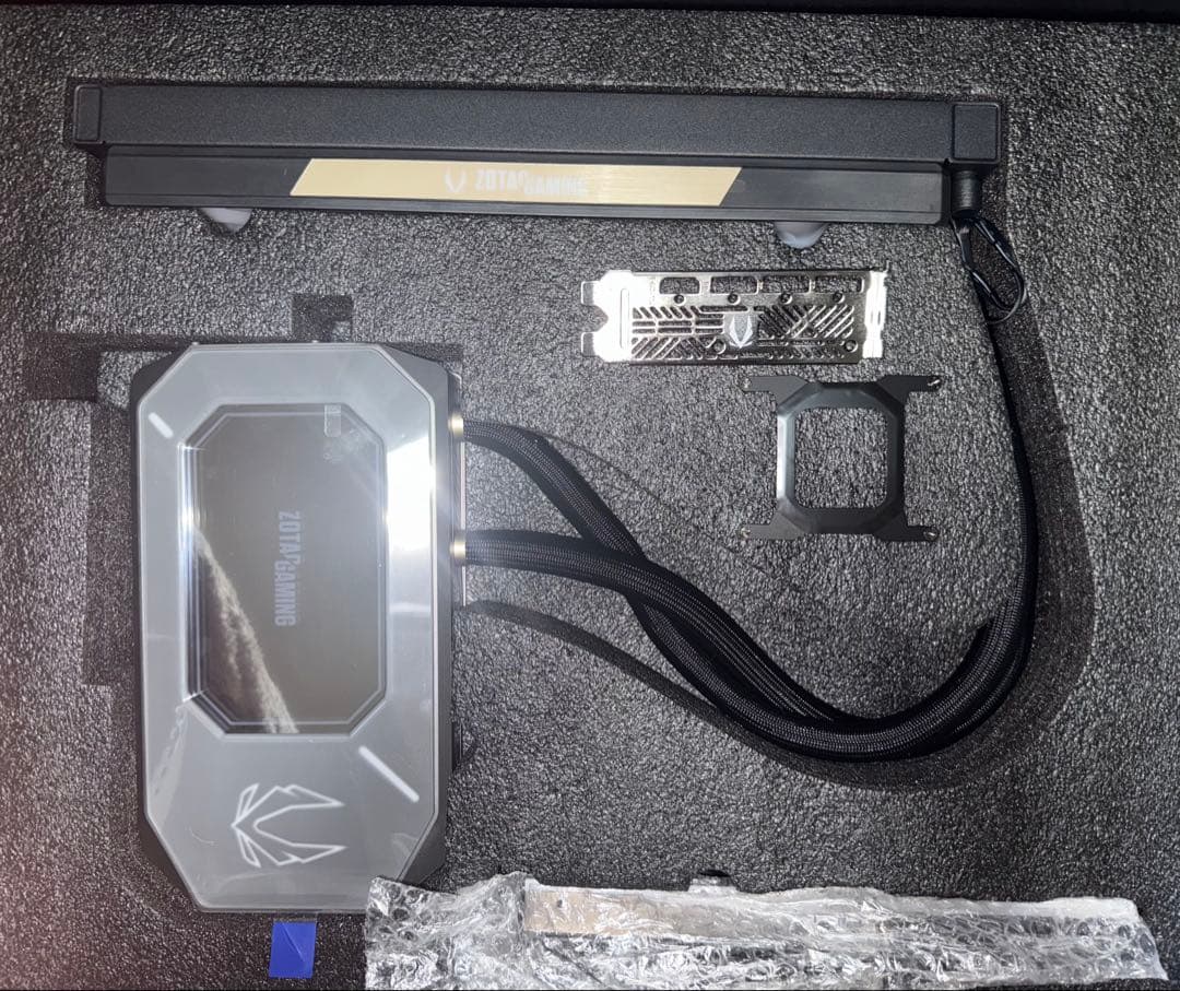 ZOTAC GAMING GeForce RTX 5090 基板（PCB）なし