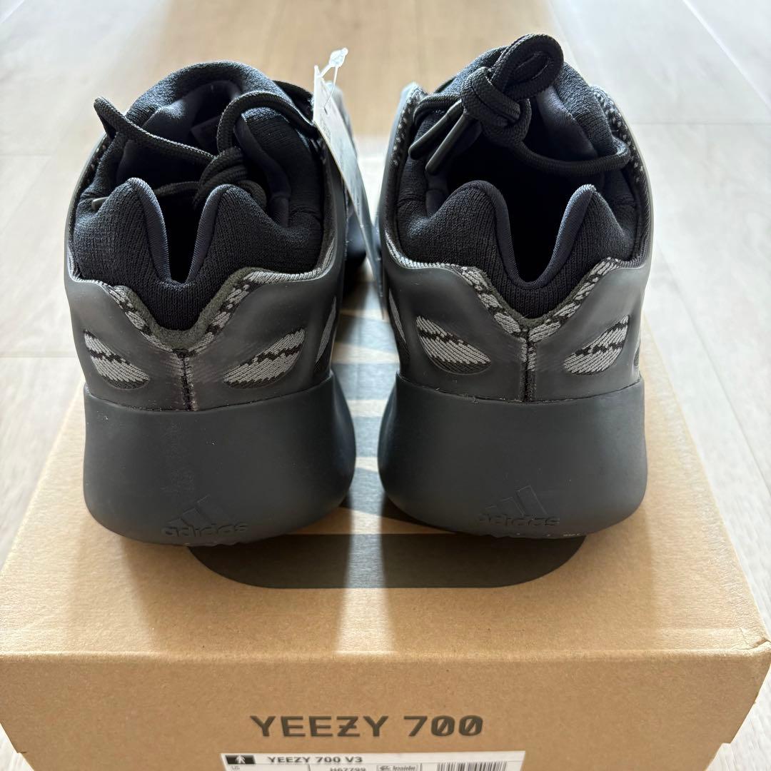 1日限定値下げ‼️ adidas yeezyスニーカー　28.0cm