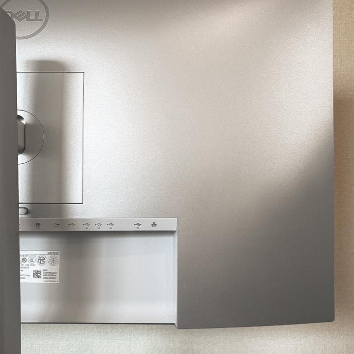 Dell U2723QE 27inch 4K ハイエンドモニター