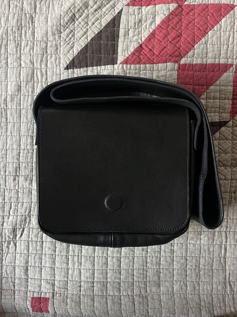 オーダーメイド黒 レザー ショルダーバッグ　本革　鹿革　ディアスキン　一点物